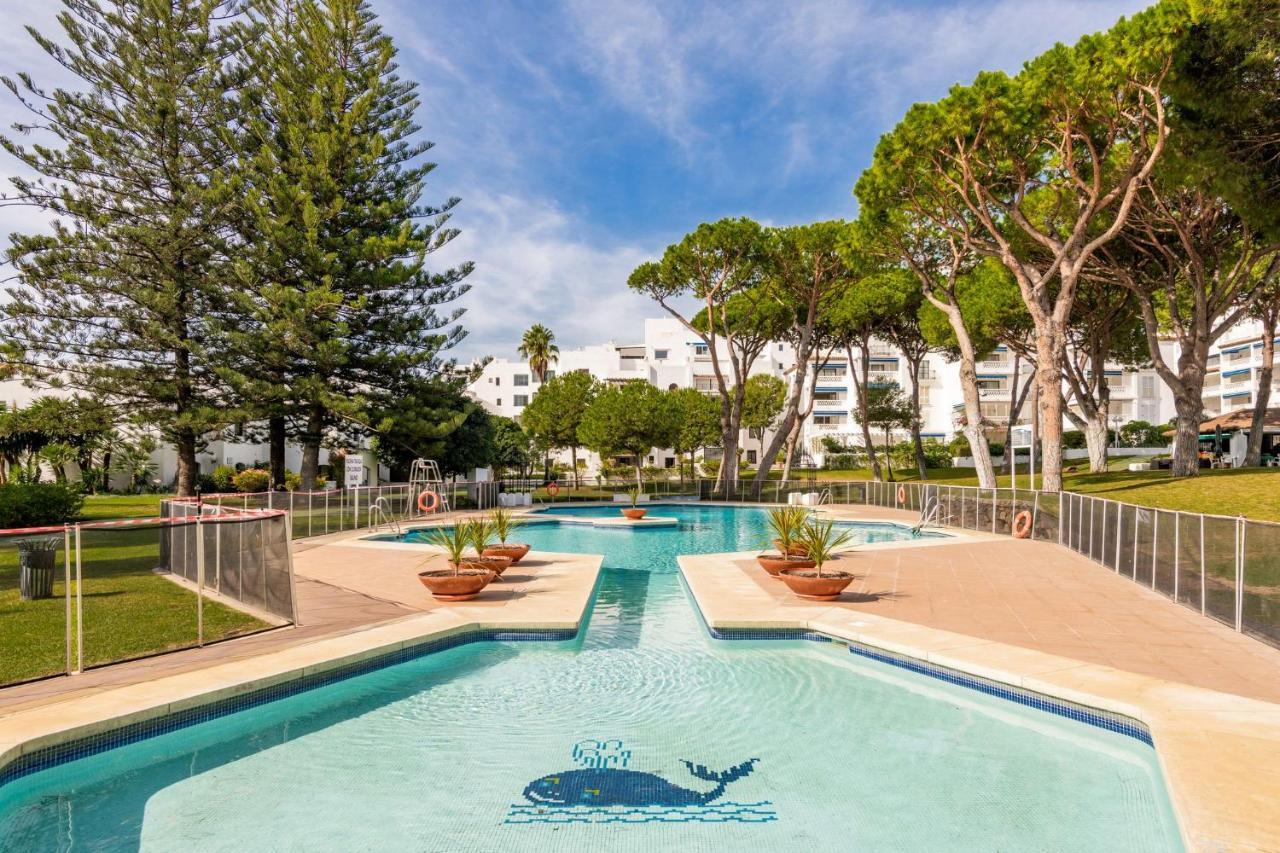 Lujoso Apartamento De 2 Dormitorios En Banus Marbella Exteriér fotografie
